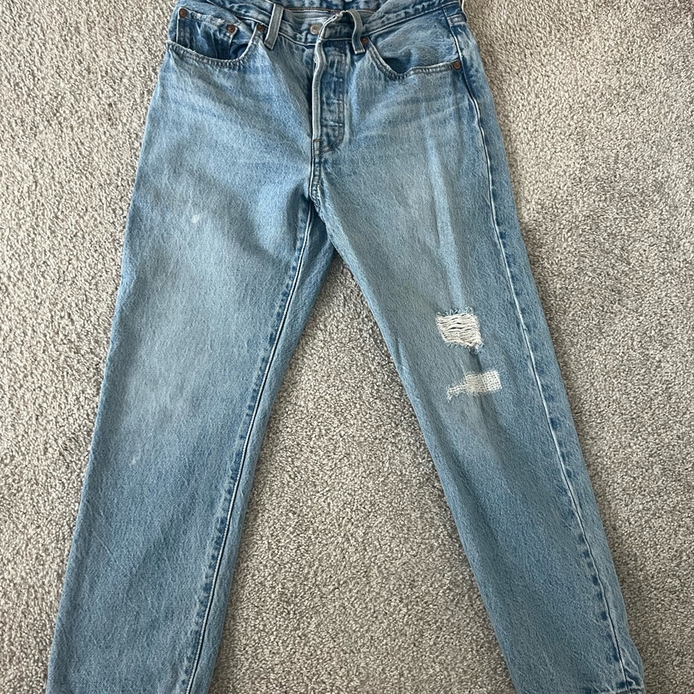 Levi's Women's Straight Leg Jeans in Light Blue